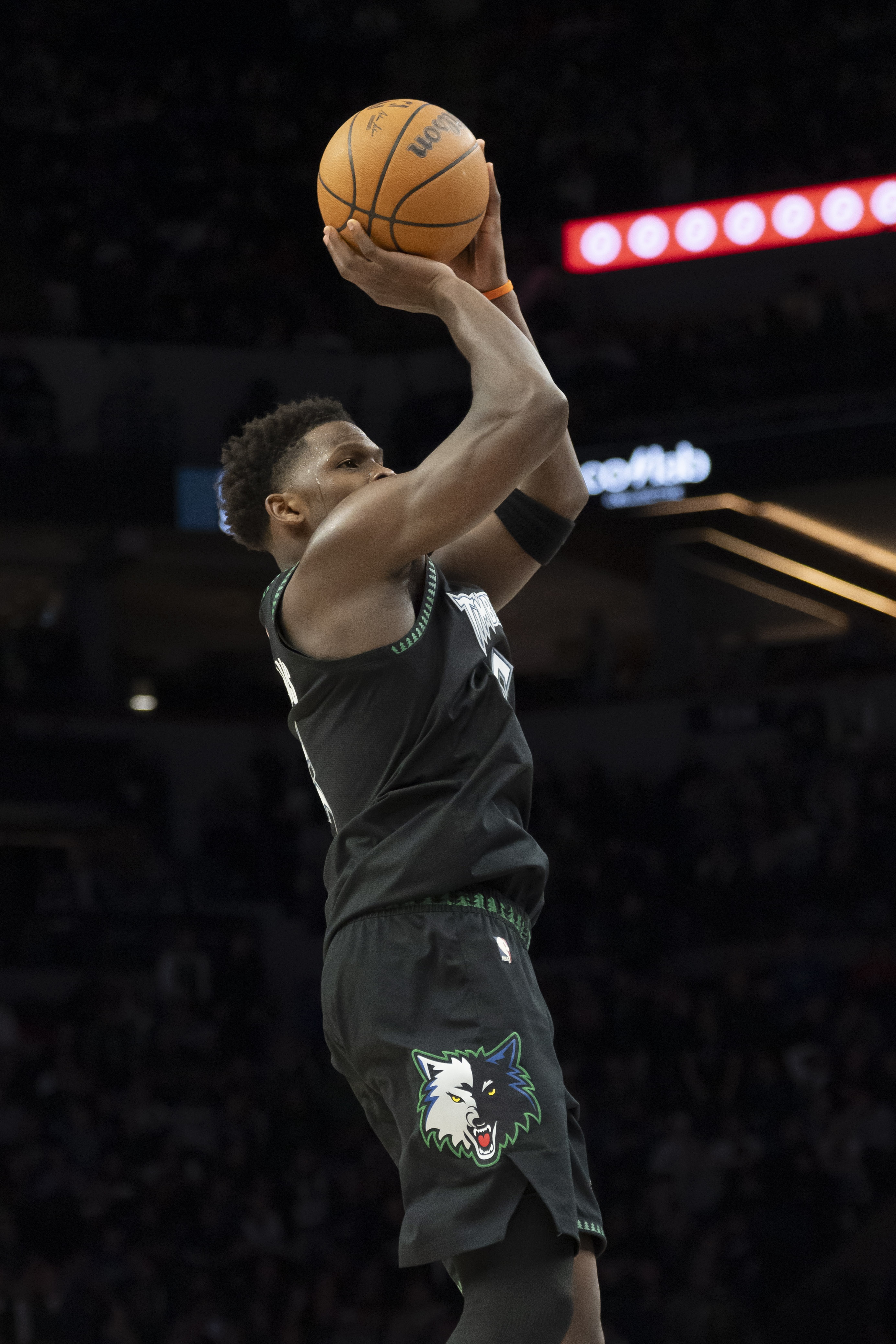 2026世界杯投注官方网站-爱德华兹本赛季第9次砍下40+ 追平东契奇 并列联盟第一